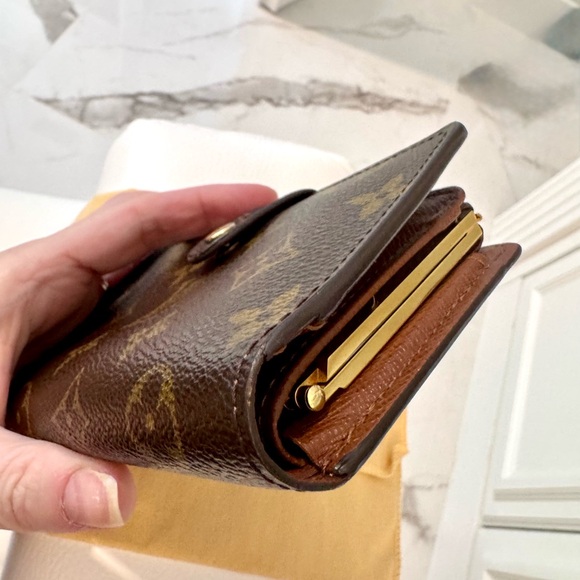 Louis Vuitton Wallet - Picture 11 of 13